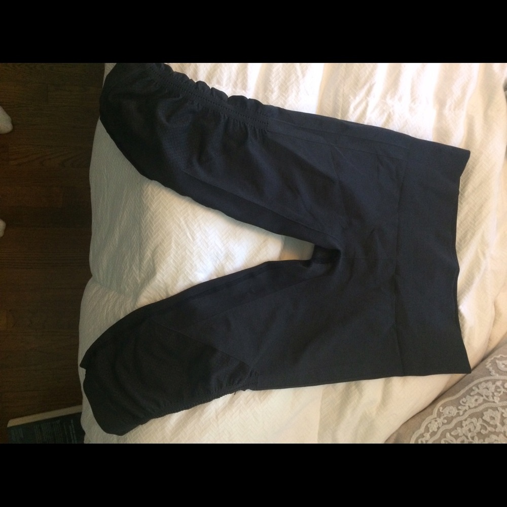 Lululemon cropped leggings