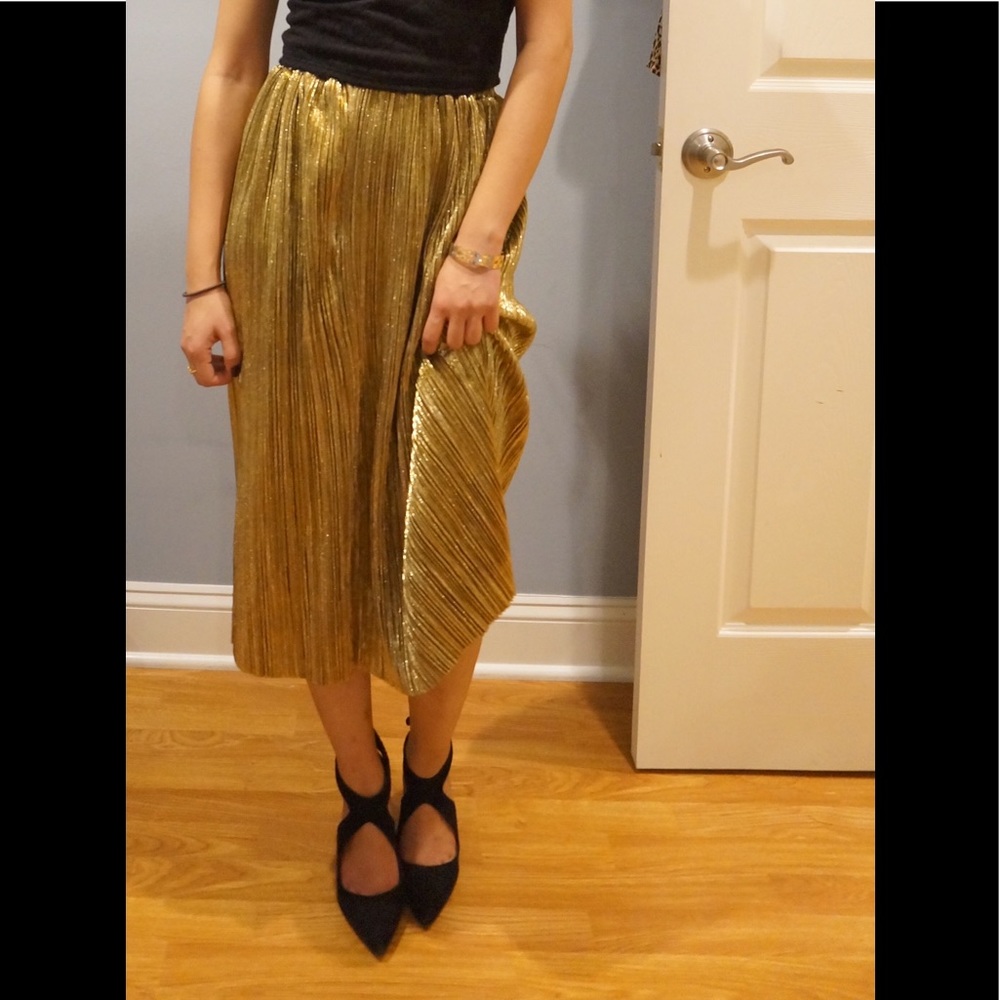 Gold metallic midi skirt
