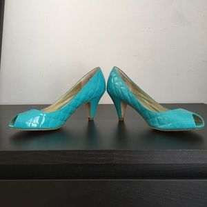 Steve Madden quilted turquoise pump size 7