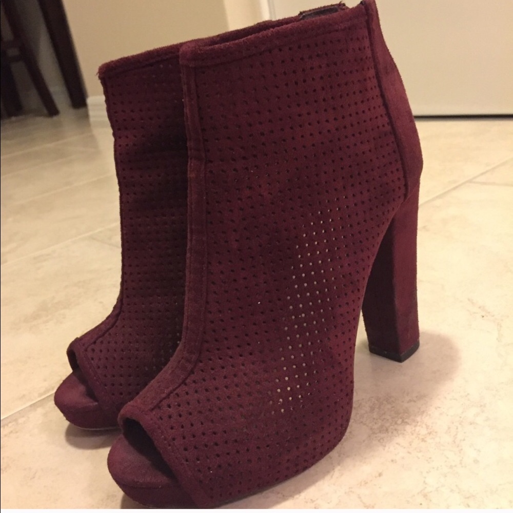 Open toe bootie 🚫Sold🚫