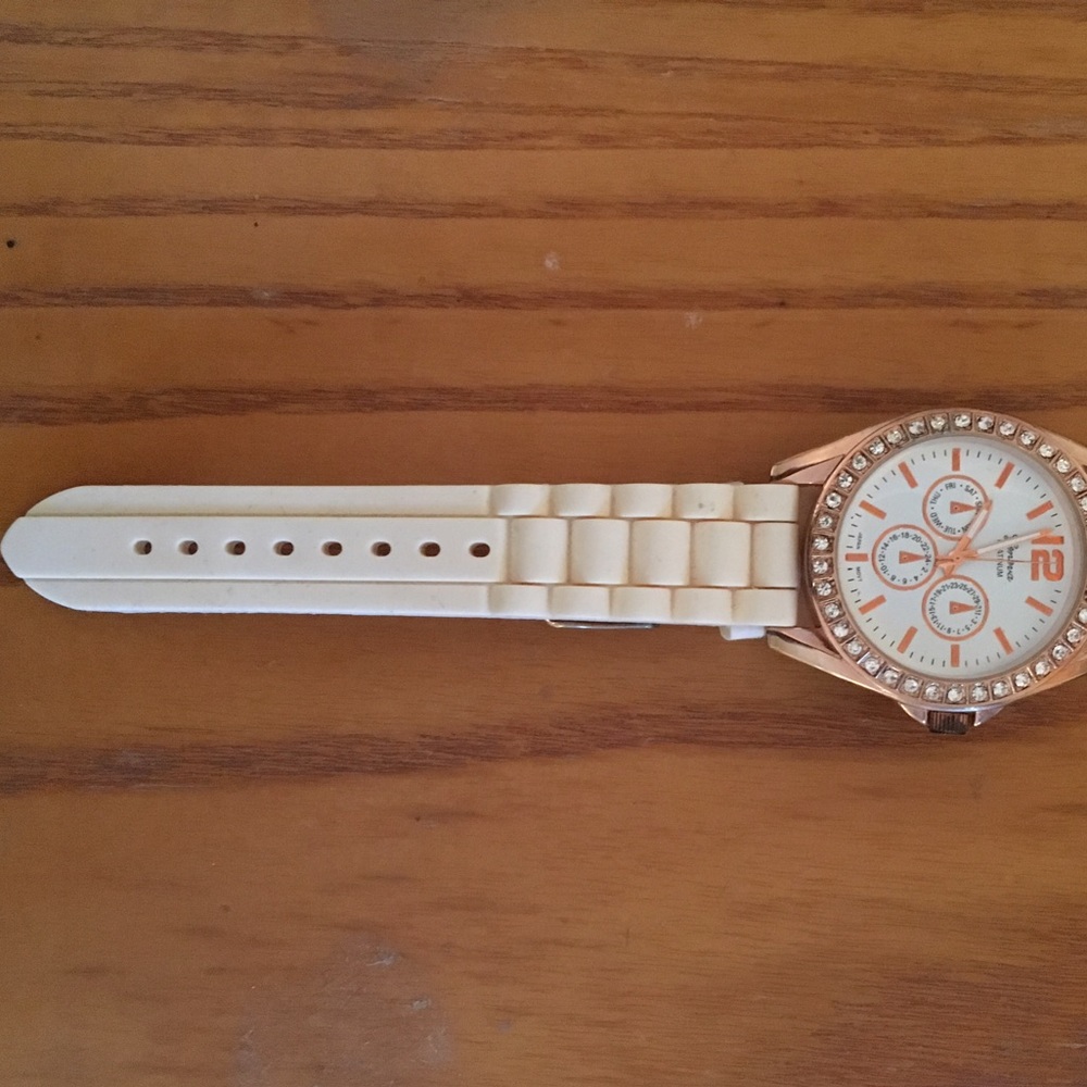 White watch with rubber bracelet