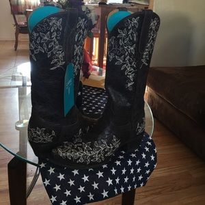 Lane cowgirl boots
