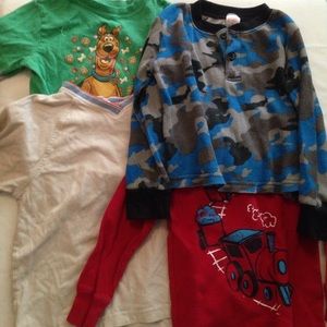 😁 bundle of (4) long sleeve shirts for $6😁