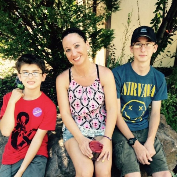 Meet your Posher, Dawn - Picture 1 of 1