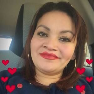 Meet your Posher, Delia