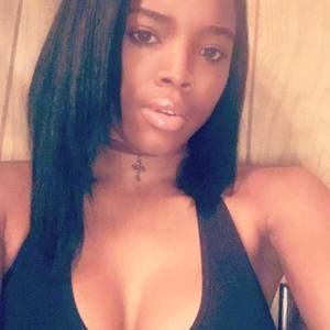 Meet your Posher, Johnnae