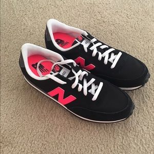 NWOT New Balance Shoes