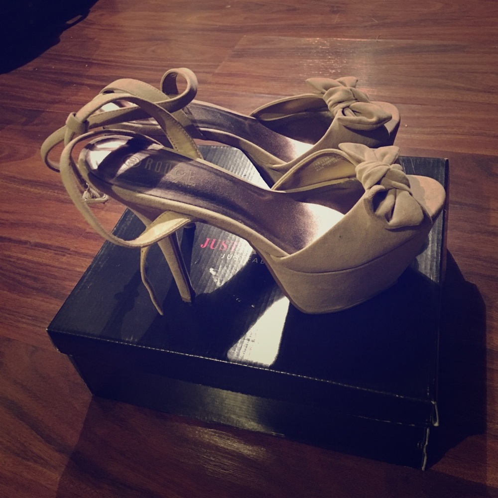 Nude Platforms