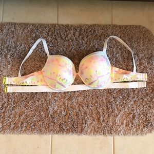 Victoria's Secret bathing suit top 36DD