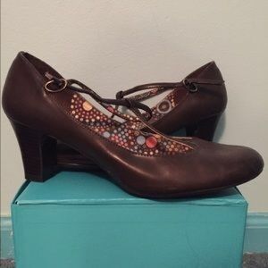 American Eagle dark brown Mary Jane type shoes