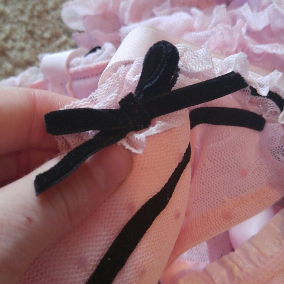 Victoria secret lingerie - Picture 3 of 4