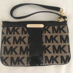 Michael Kors wristlet