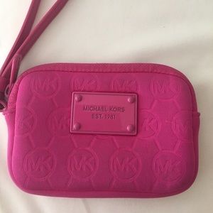 Michael Kors Hot pink wristlet