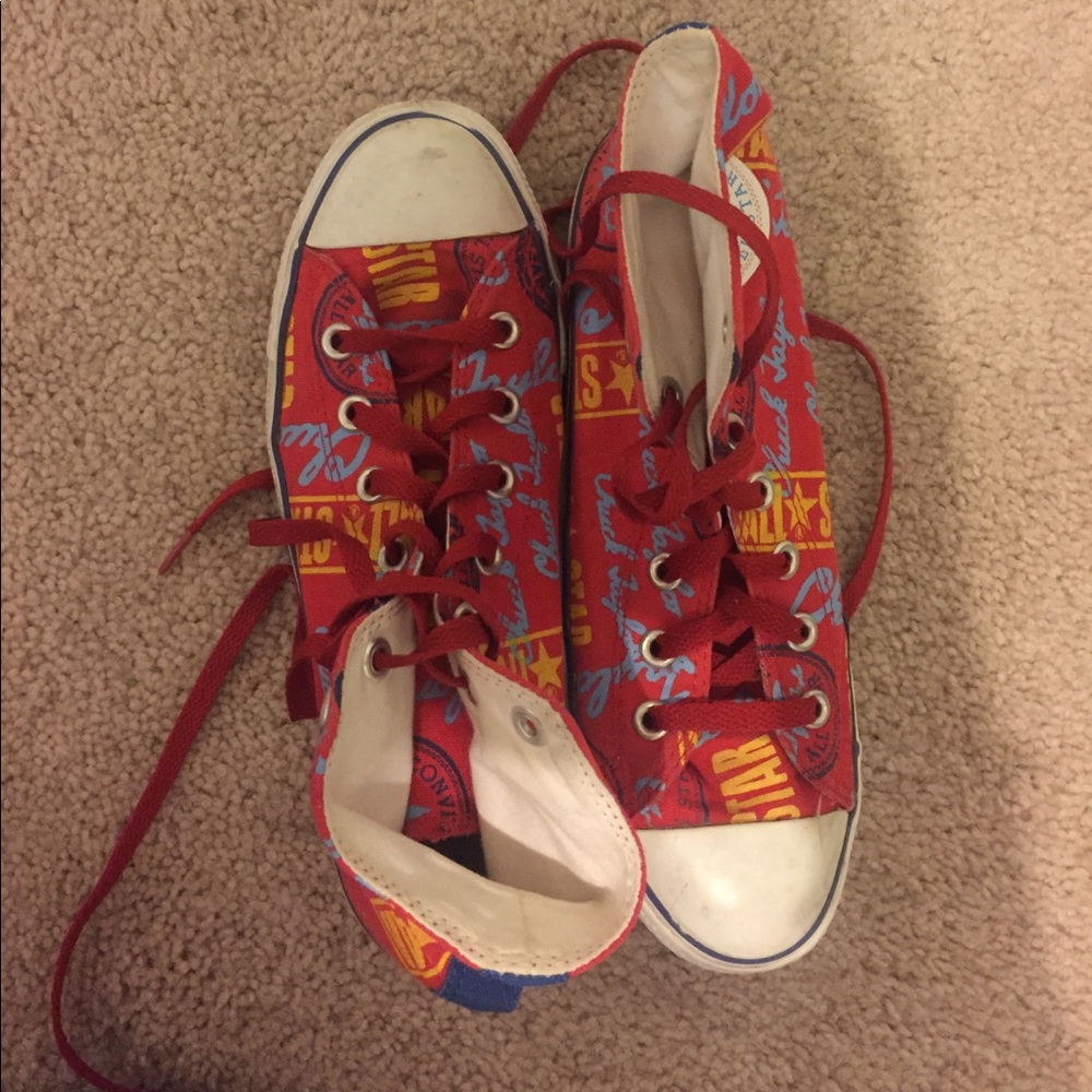 Converse high top sneakers size 8