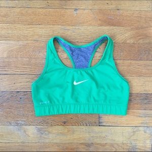 Nike Kelly green shorts bra