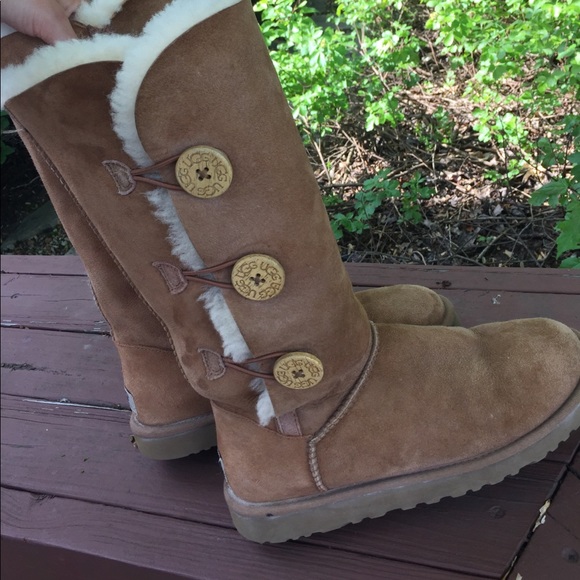 Ugg Boots - Picture 6 of 7