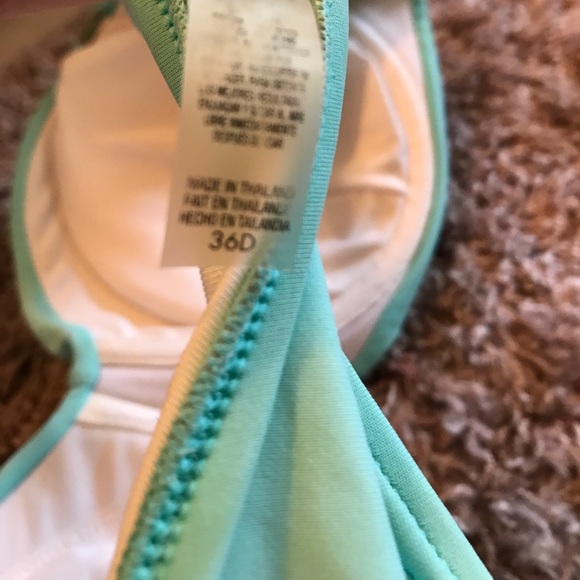 Bathing suit top 36D - Picture 3 of 4