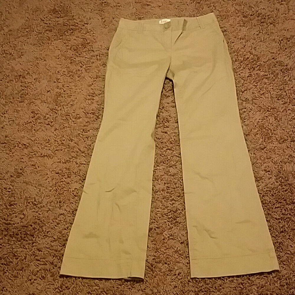 NWOT! Ann Taylor Loft Khakis