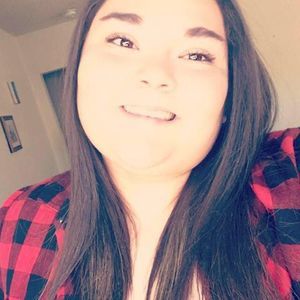 Meet your Posher, Damiana