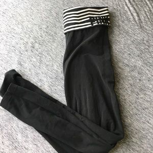 VS PINK Yoga Leggings