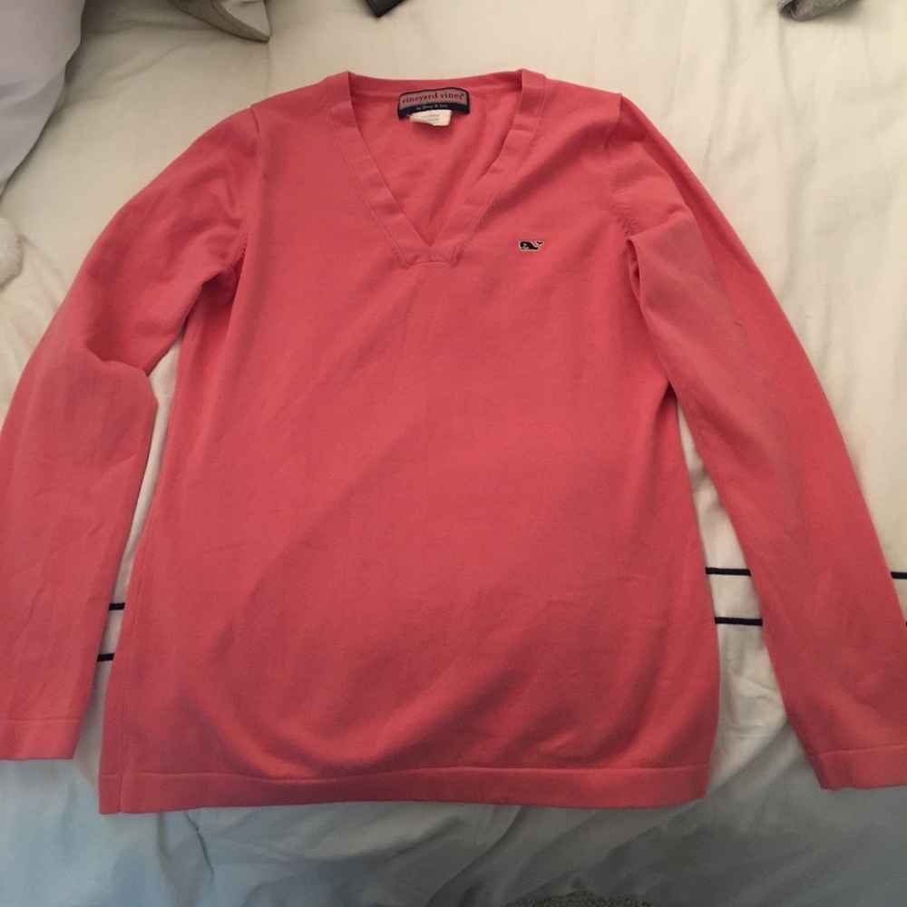 Vineyard Vines V neck sweater
