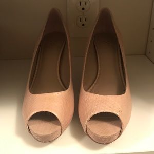 Super cute and comfy heels