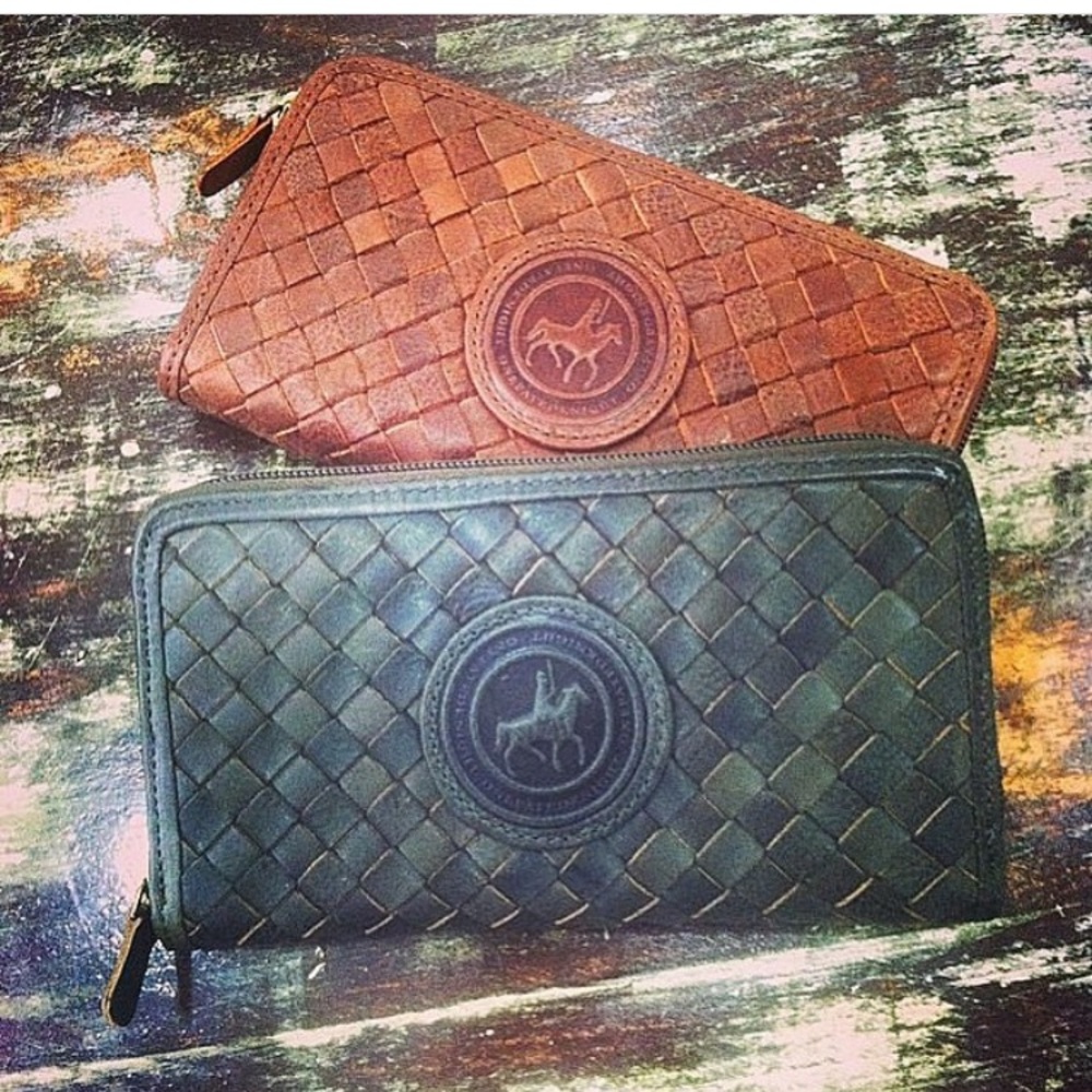 One Fated Knight wallet