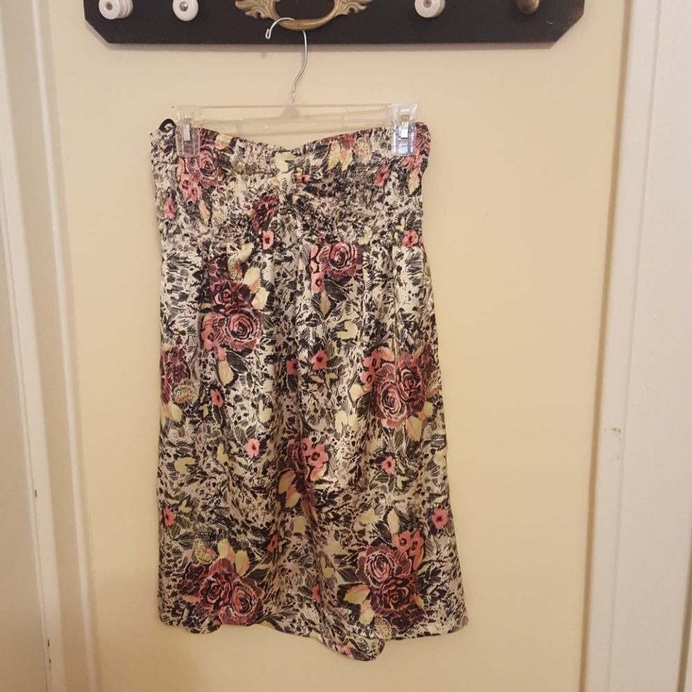 Strapless dress