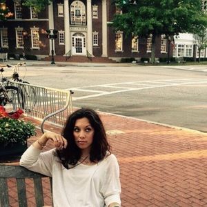 Meet your Posher, Alaina