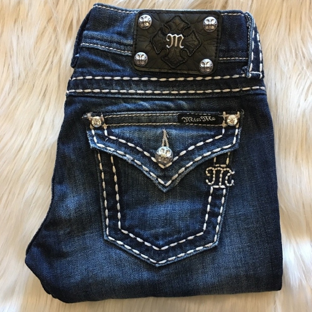 MAKE OFFERS! Miss Me Signature Skinny Jean