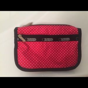 Lesportsac Minnie dot make up case