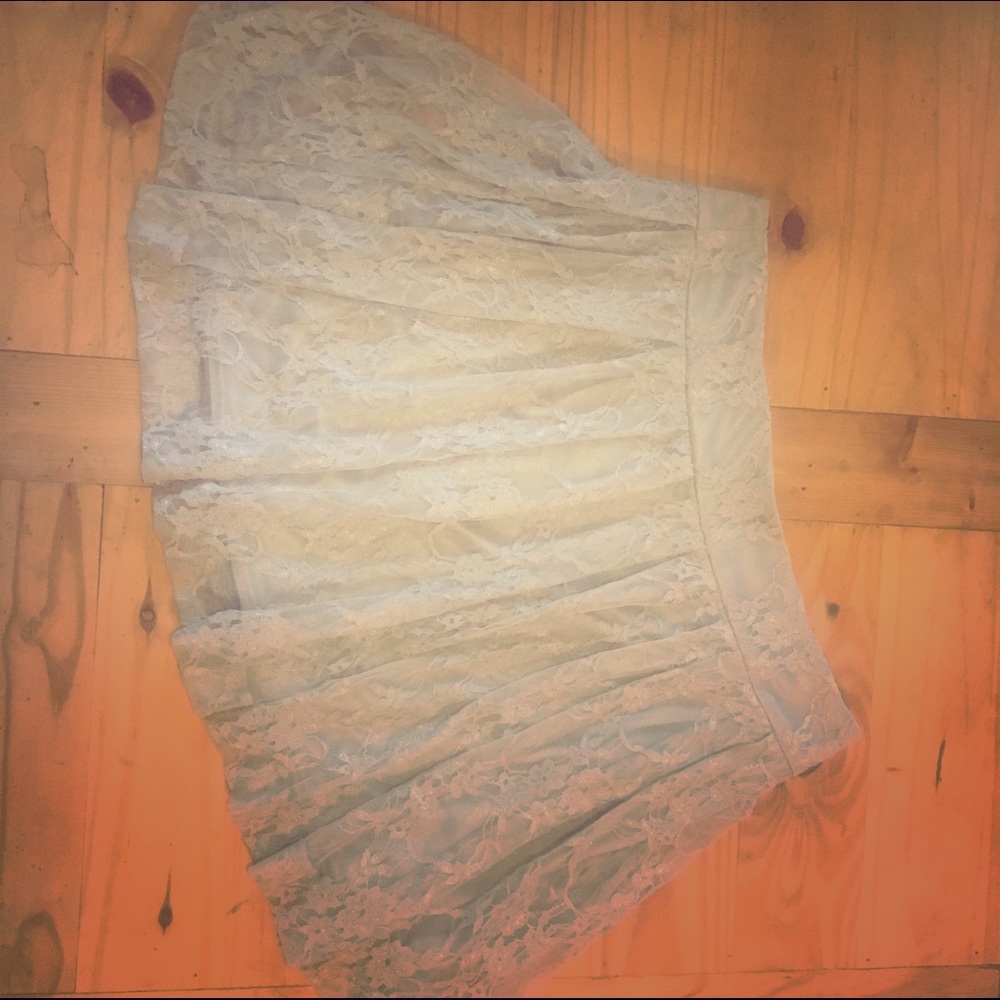 Boutique Lace Skirt NWOT