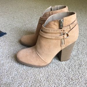 Tan booties!