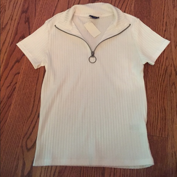 White blouse - Picture 4 of 5