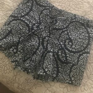 Gap size 10 linen shorts