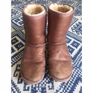 Short copper/metallic UGG boots