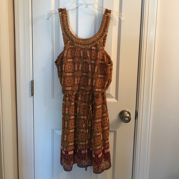 Dress - Picture 1 of 3