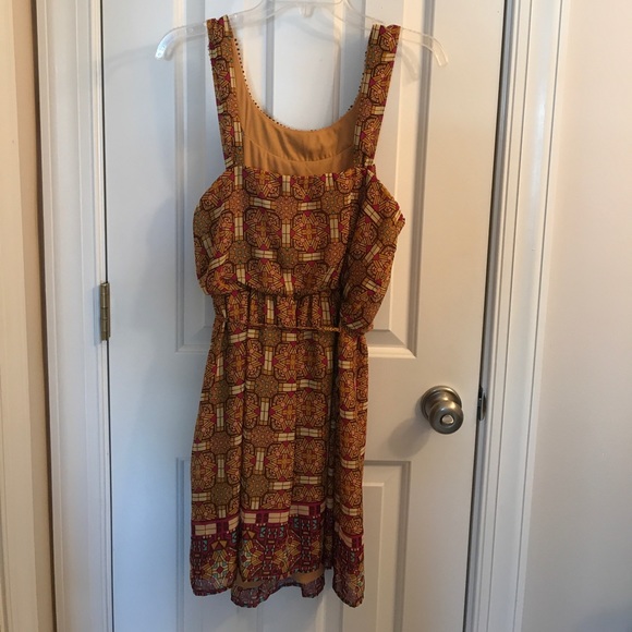 Dress - Picture 2 of 3