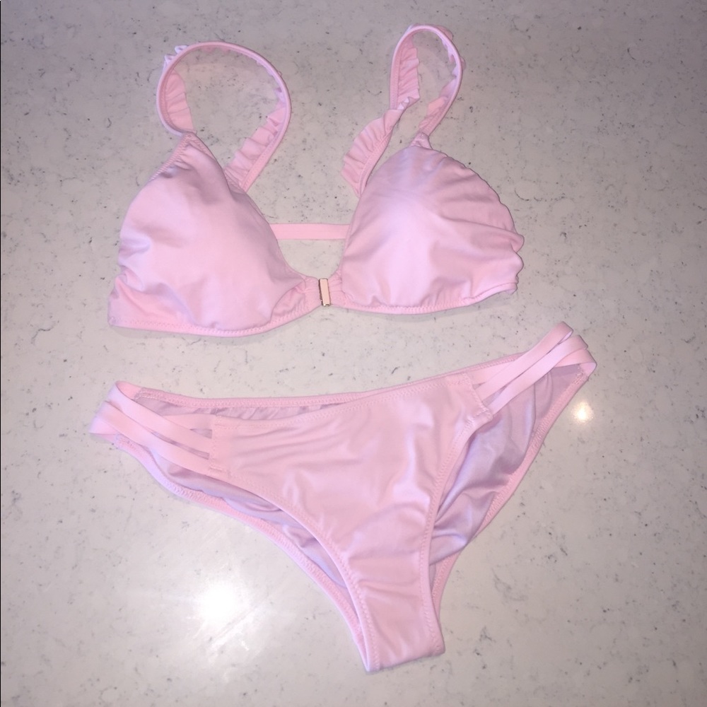 Victoria's Secret pink bikini, new condition!