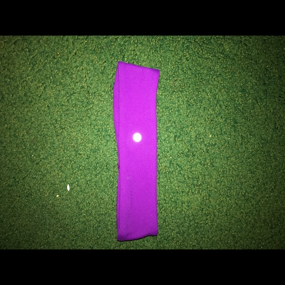 Lululemon headband - Picture 1 of 2