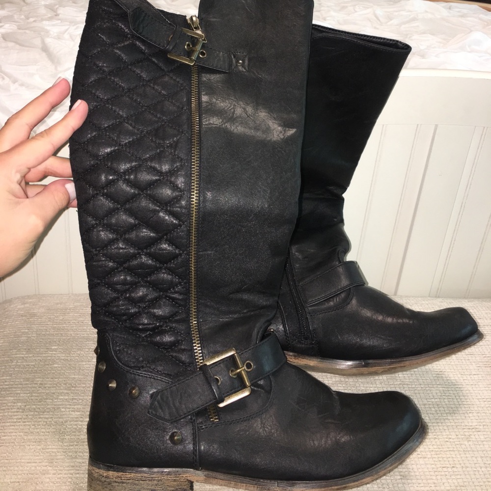 Steve Madden "Gaige" boot