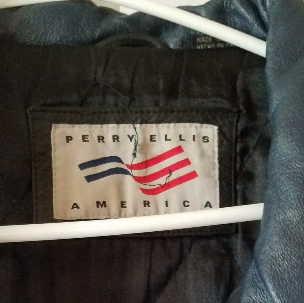 Black mid length leather jacket. - Picture 3 of 3