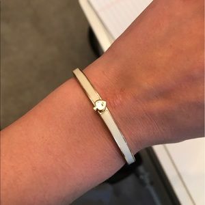 🎉🎉🎉Flash sale🎉🎉🎉 Queen bee bangle