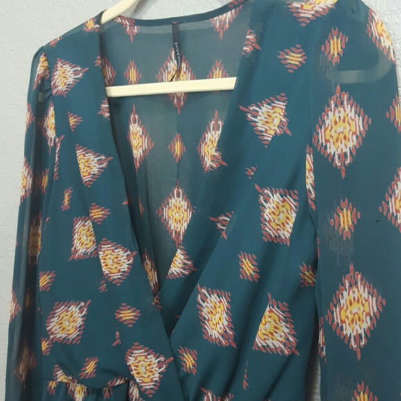 Sz L Emerald Green Cross Body See Dress - Picture 2 of 4