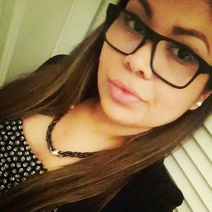 Meet your Posher, Miriam