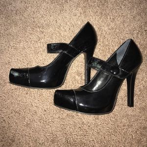 FINAL PRICE NWOT Black Heels
