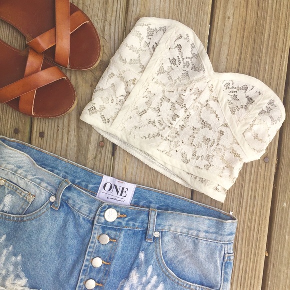 Free People Tops - FP Lace Crop Top