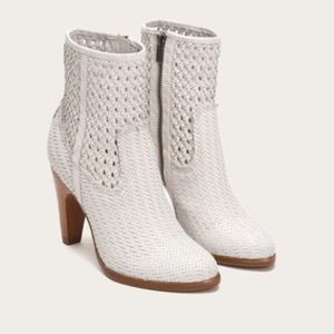 Celeste Short Woven