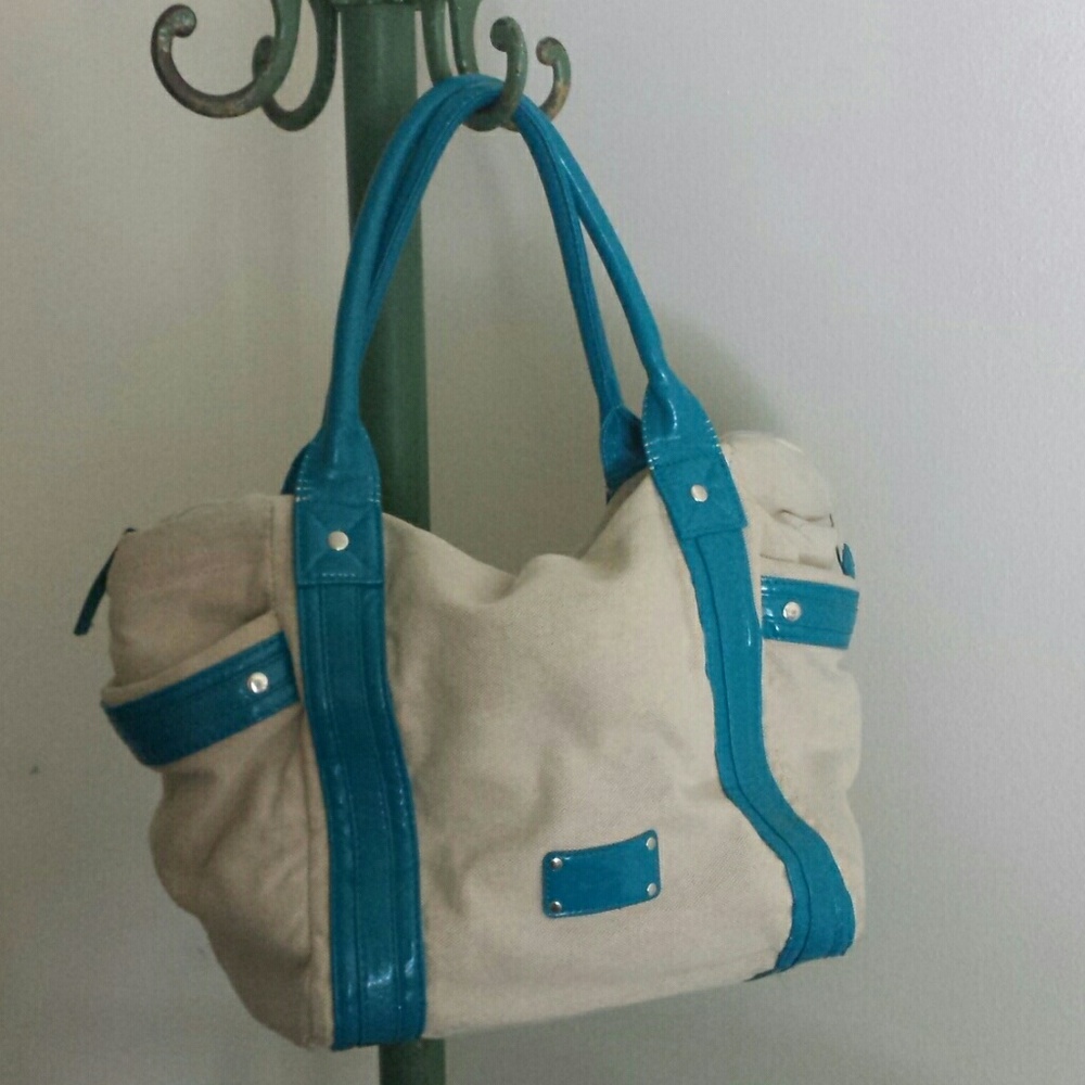 🍀Emilie M. Purse