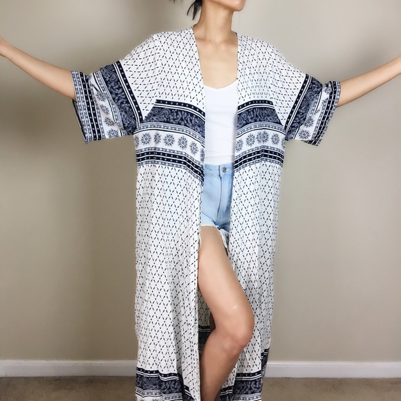 Summer log flare kimono duster. 1DAY sale - Picture 2 of 3
